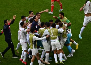 PEMAIN dan barisan kejurulatihan Iran meraikan kejayaan mereka menewaskan Wales di Stadium Ahmad Bin Ali sebentar tadi.