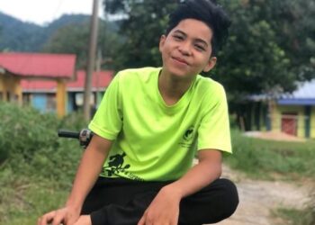 MUHAMMAD Iznun Al Azim Mahadi pelajar hilang selepas mahu buang air kecil di sebalik semak berhampiran rumahnya di Kampung Pasir Linggi, Gua Musang, Kelantan, Isnin lalu.