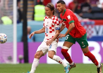 KAPTEN Croatia, Luca Modric diasak pemain Magribi dalam pertemua Kumpulan F Piala Dunia Qatar di Stadium Stadium Al Bayt hari ini.