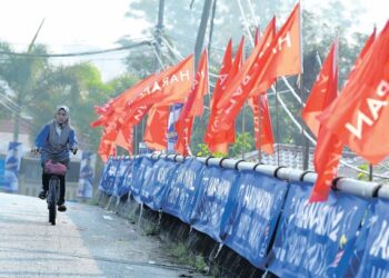 PILIHAN Raya Negeri Melaka dijangka lebih sengit dan sukar diramal jika berlaku pertandingan tiga penjuru.