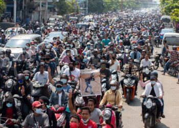 PROTES menentang rampasan kuasa oleh junta tentera Myanmar semakin meningkat di Myanmar. -AFP