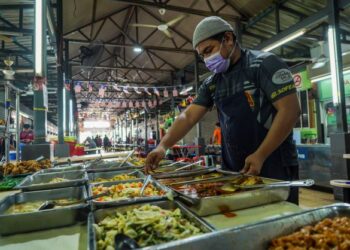 RESTORAN antara penyumbang kepada kenaikan kadar inflasi. - GAMBAR HIASAN