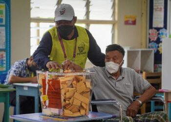 UNDANG-UNDANG anti lompat parti akan menjamin ahli politik yang dipilih menerusi pilihan raya tidak mengkhianati mandat rakyat.