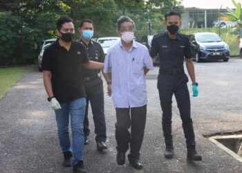 SIAH Tiaw Koon dibawa ke Mahkamah Majistret Rembau hari ini atas pertuduhan membabitkan pelaburan tidak wujud dengan nilai penipuan sebanyak RM35,000.