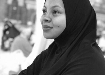 Allahyarham  Siti Sarah Raisuddin