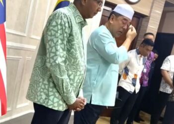 TANGKAP layar video tular yang memaparkan Sulaian Md. Ali sebak ketika berucap kali terakhir di hadapan kakitangan Pejabat Ketua Menteri Melaka, hari ini. - MEDIA SOSIAL