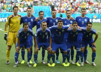 Barisan kesebelasan pemain pasukan bola sepak Bosnia-Herzegovina yang menyertai Piala Dunia 2014 di Brazil. – AFP