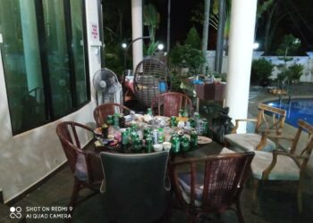 LOKASI majlis sambutan ulang tahun kelahiran di sebuah inap desa di Batu Ferringhi, Georgetown, Pulau Pinang yang menyaksikan 42 individu dikenakan kompaun kerana tidak mematuhi SOP PKPP, malam tadi. - IHSAN POLIS