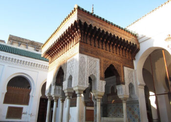 Tempat wuduk di Masjid al-Qarawiyyin, Maghribi.