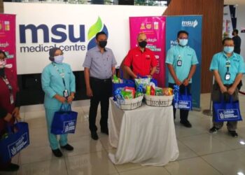 Program Bakul Prihatin yang diselaraskan Majlis Bandaraya Shah Alam (MBSA) menggunakan duit hasil jualan plastik di premis-premis perniagaan