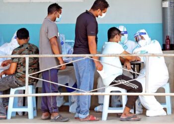 Majikan diberi amaran kegagalan membuat saringan terhadap pekerja asing mereka boleh menyebabkan Pas Lawatan Kerja Sementara untuk pekerja mereka tidak diperbaharui Jabatan Imigresen.- GAMBAR HIASAN