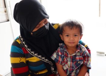 MUHAMMAD Aliff Farhan Md. Saad, 2, memerlukan dana sebanyak RM70,000 bagi menjalani pembedahan segera selepas disahkan menghidap penyakit jantung berlubang